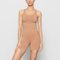 SOFT SMOOTHING TANK | SKIMS (US)