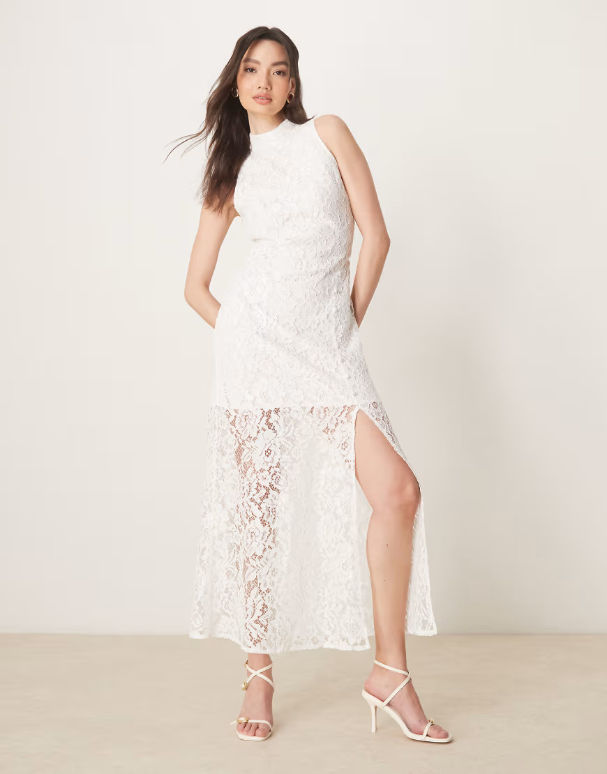 ASOS DESIGN – Hochgeschlossenes, ärmelloses, Spitzen-Maxikleid in Weiß-Schwarz | ASOS (Global)