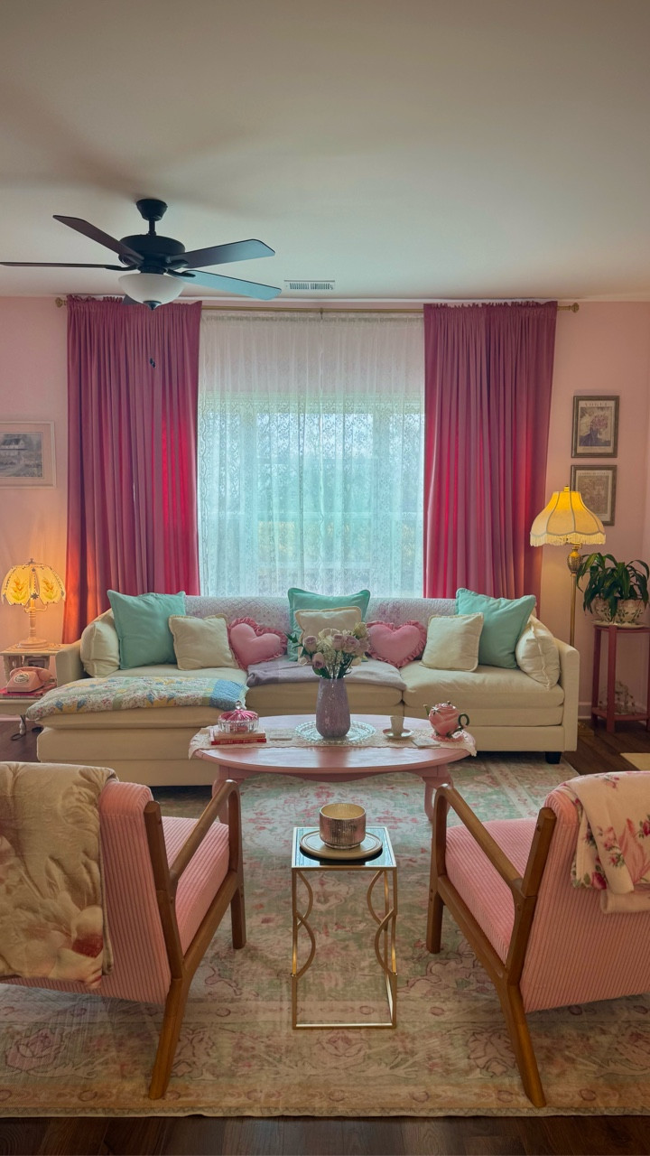 Everything I can link is linked hehe 

#pinkhome #pink #homedecor #thrifted #barbiedreamhouse