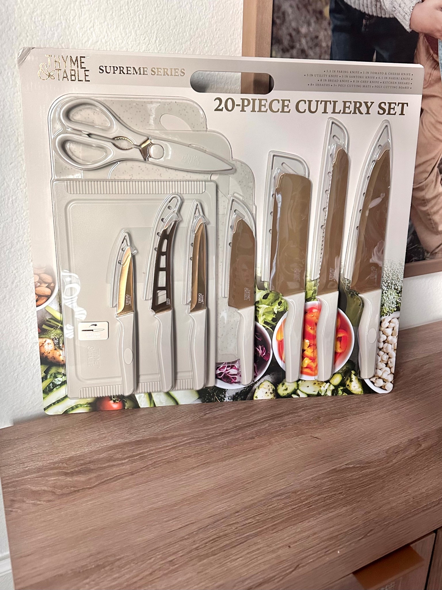 Such a nice set and just $25! 4 color options
.


#LTKFindsUnder50 #LTKHoliday #LTKGiftGuide