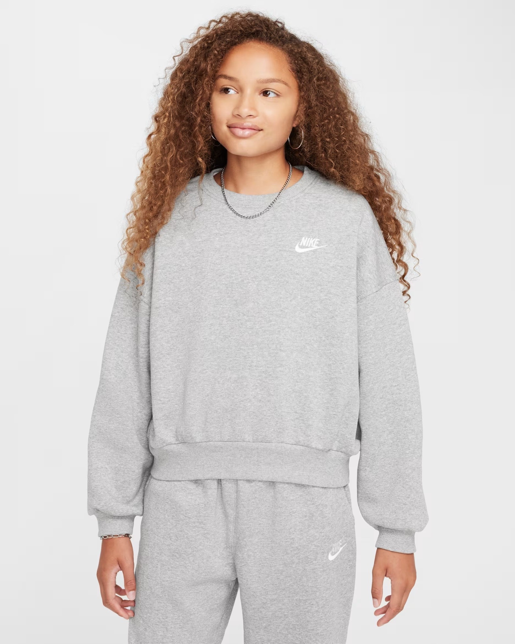 NIKE Sportswear Girls Boxy Crew Neck Sweatshirt Pullover! Use Code: CYBER for 25% OFF in the NIKE App!

#LTKCyberWeek #LTKActive #LTKKids