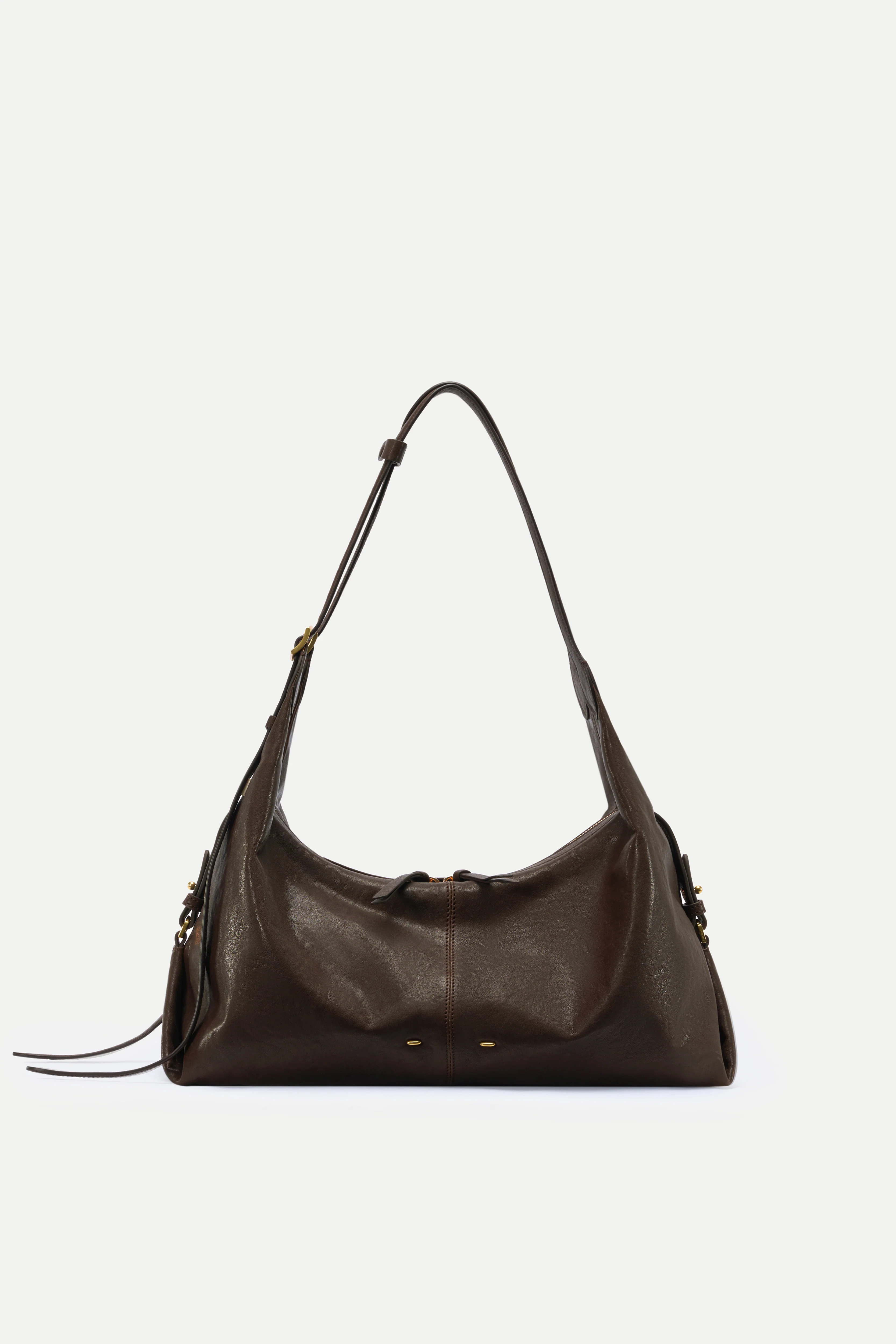 Aura Slouchy Medium Hobo Bag in Vegetable-Tanned Leather | Fabrique