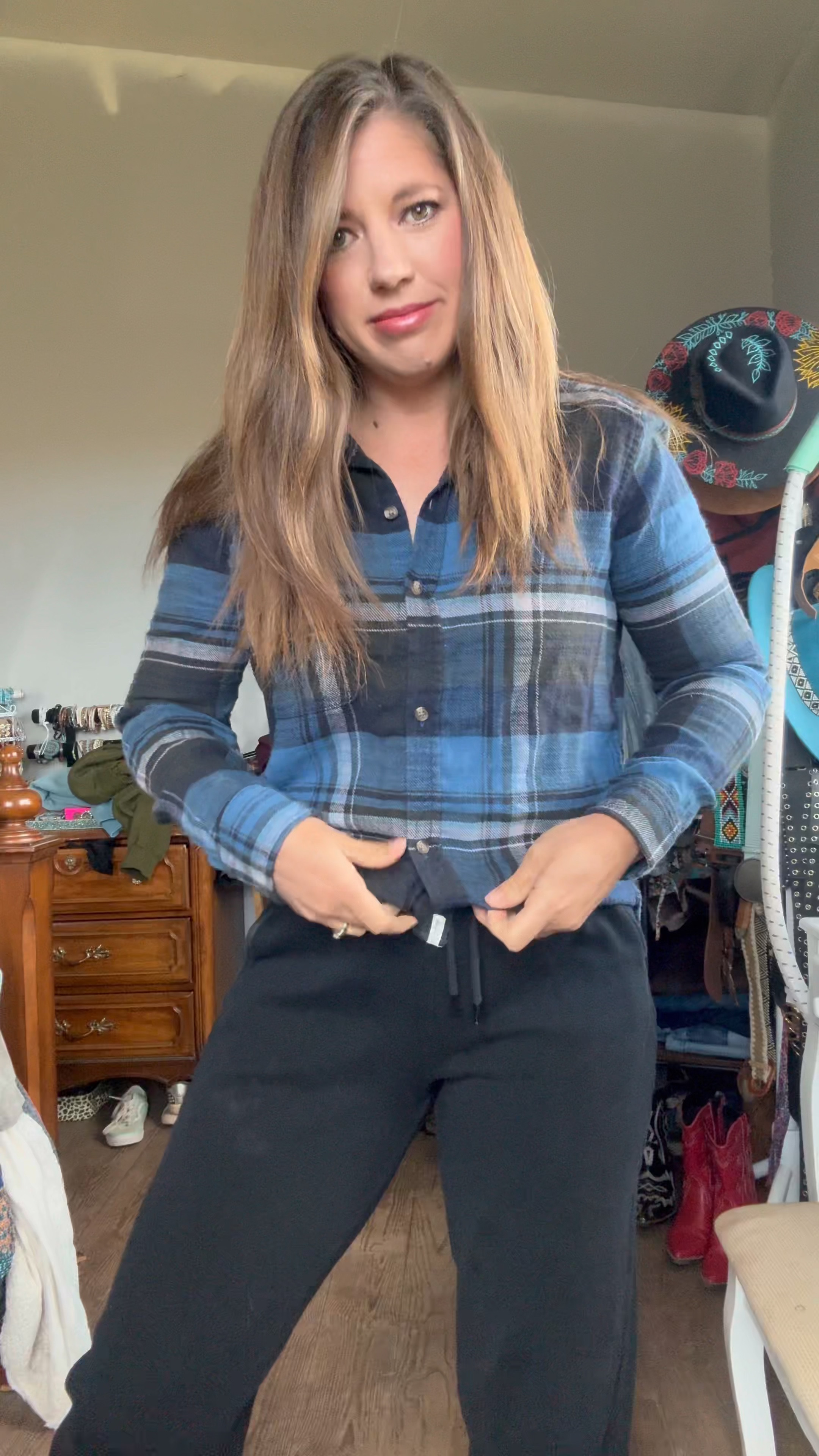 I sized down in the joggers but vest is tts. 

Old navy, old navy style, old navy clothes, old navy fashion, jogger style, jogger fashion, flannel top, flannel style, vest, burgundy, burgundy vest, target, target style, target clothes, target fashion, petite style, petite fashion 

#LTKSaleAlert #LTKSeasonal #LTKFindsUnder50