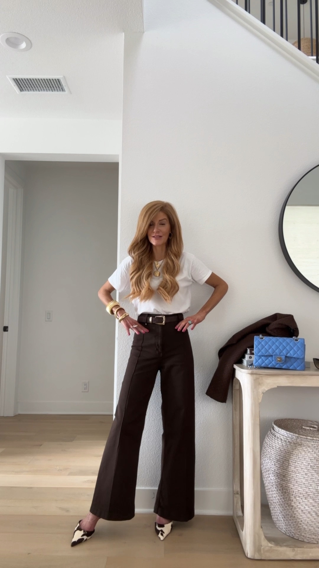 Brown zara jeans cowhude zara heels white tee and tweed lady jacket
32 in the jeans
Xs in the jeans

#LTKFindsUnder50 #LTKNYFW #LTKShoeCrush