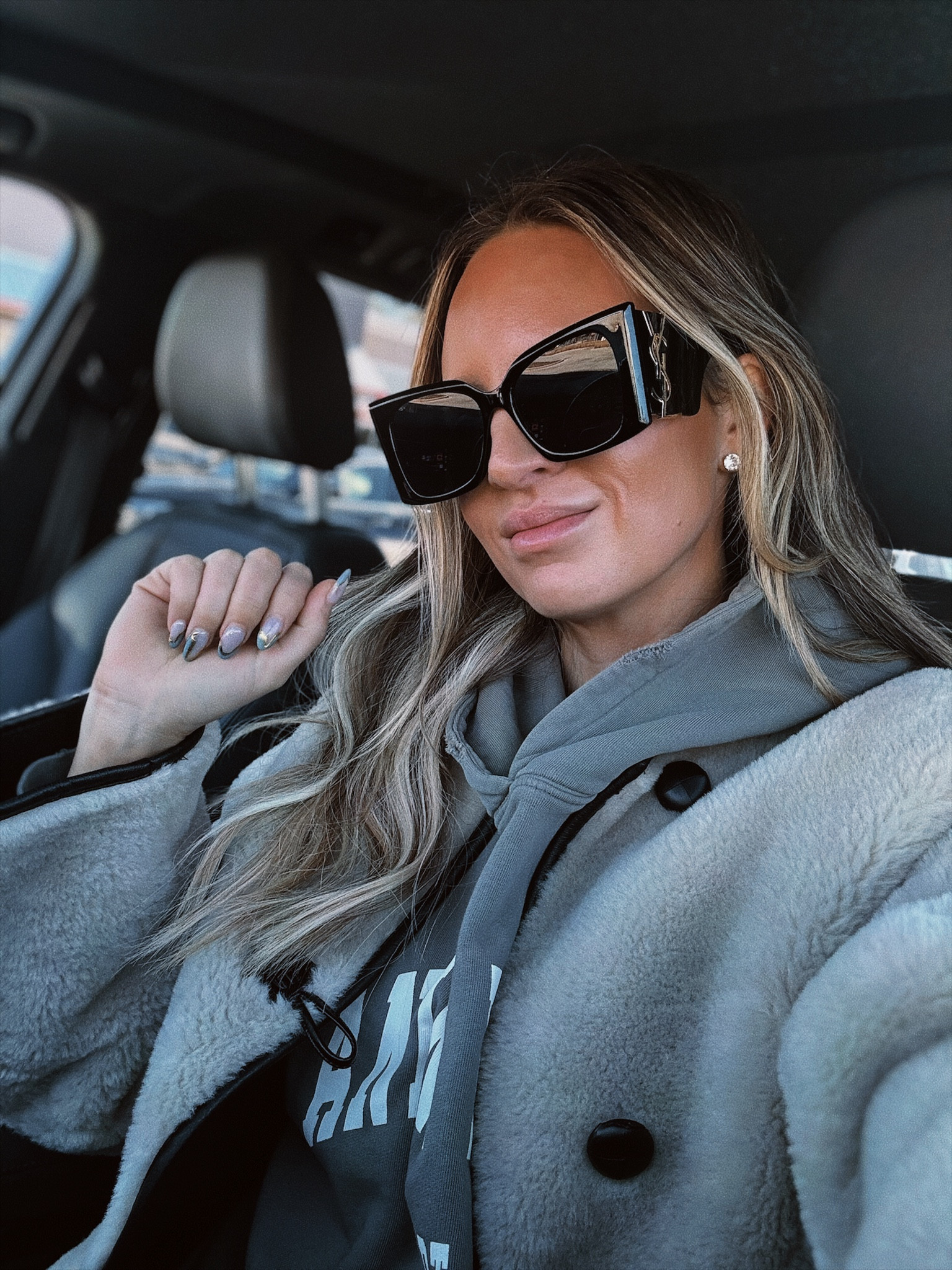 Wearing a small sweatshirt in a medium in the jacket.

#LTKstyletip #LTKover40 #LTKSeasonal