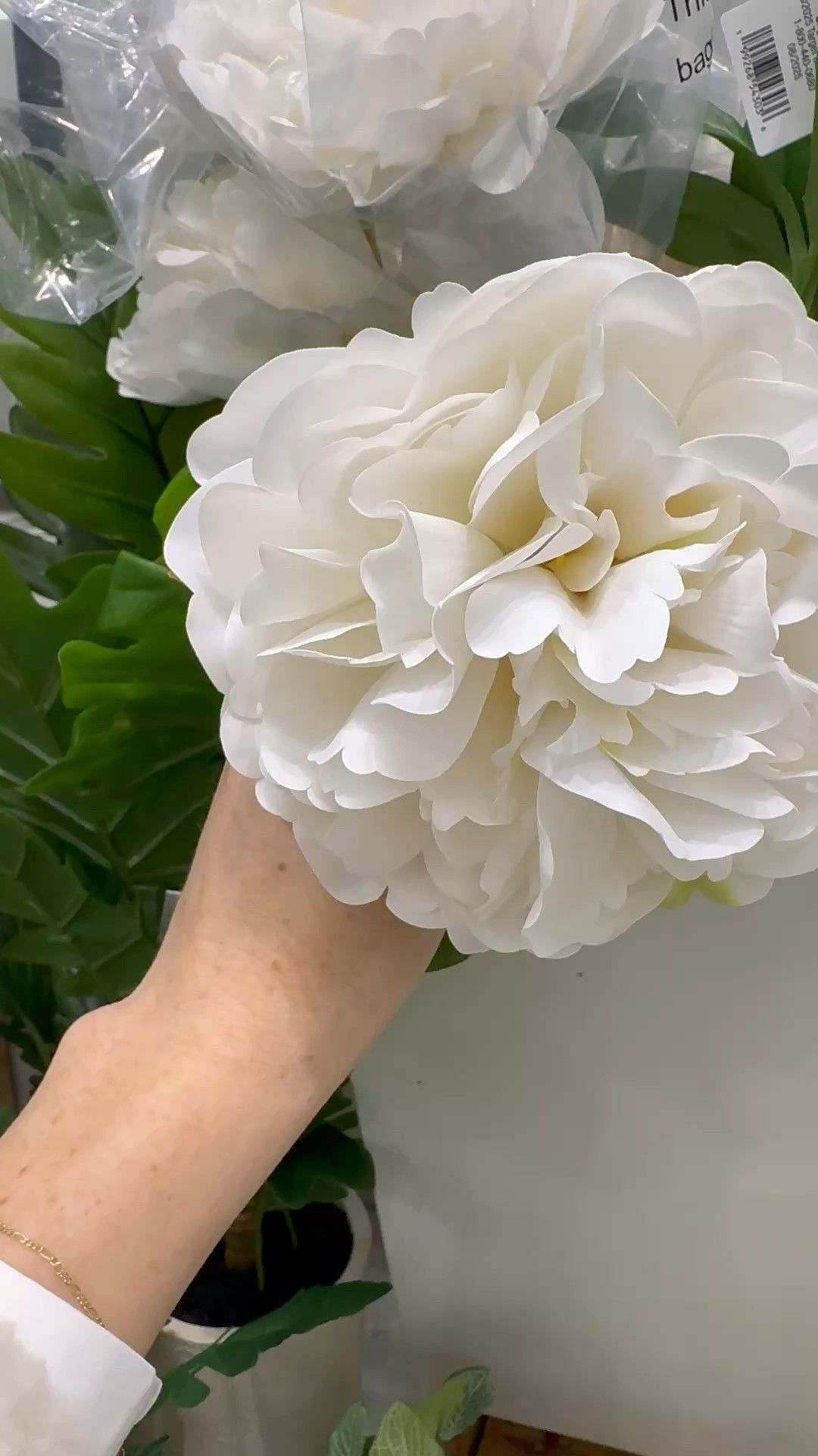 faux peony stem, faux florals, home decor, chic decor, target home 

#LTKHome #LTKFindsUnder50 #LTKSeasonal