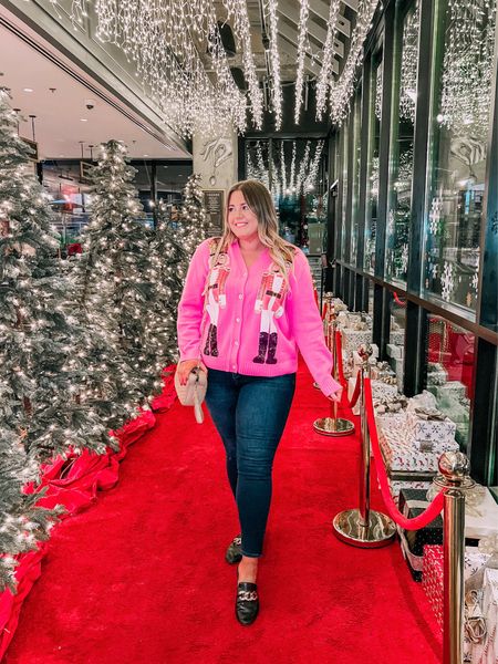 Found the pink nutcracker cardigan in stock! 🤩🩷🎄

Wearing an XL

Pink nutcracker sweater, Queen of sparkles, holiday style, holiday outfit ideas, holiday ootd, the Henry Dallas Christmas 

#LTKSeasonal #LTKmidsize #LTKHoliday