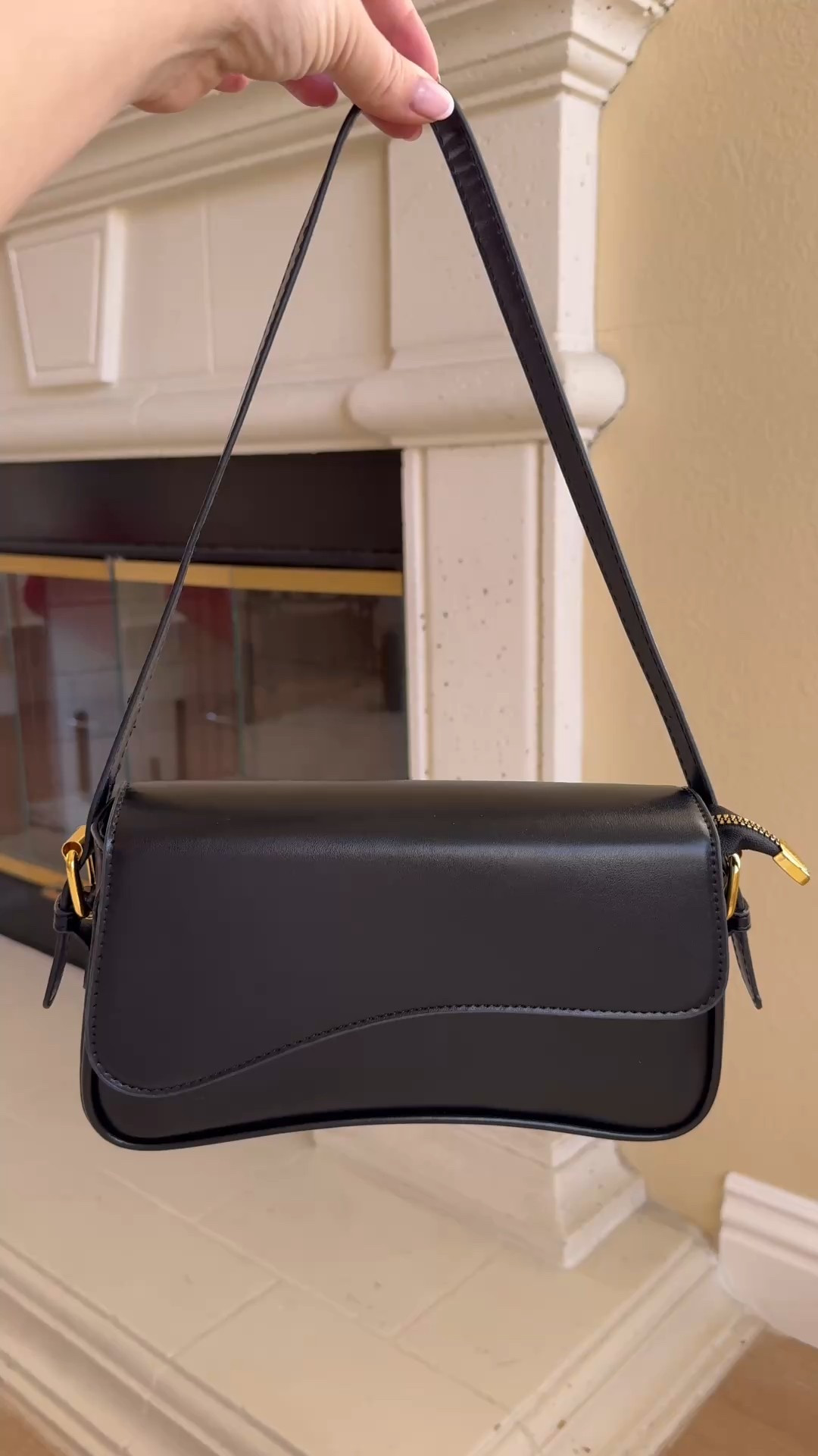 Perfect little black bag for any occasion and spring outfit 🔗
Omg ! THE PRICE ‼️

#LTKSaleAlert #LTKWatchNow #LTKFindsUnder50