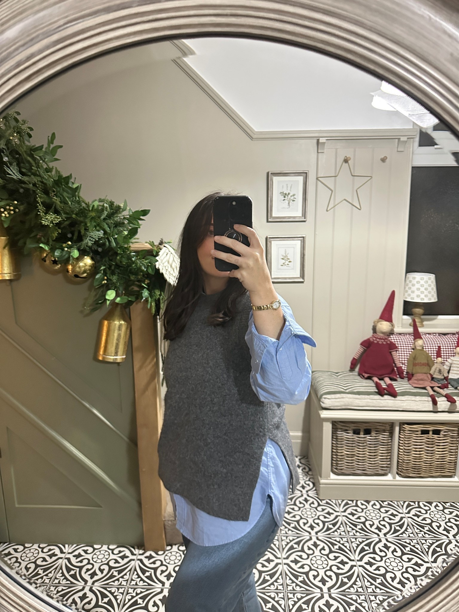 I've popped here the links from today's Instagram stories as requested ❤️ I love this blue shirt it's such a perfect capsule item in my wardrobe and I have a few different colours. As it's winter popping on one of my sweater vests. I like this one as it has side splits so gives it a modern edge ❤️

#LTKuk #LTKwinter #LTKfestive