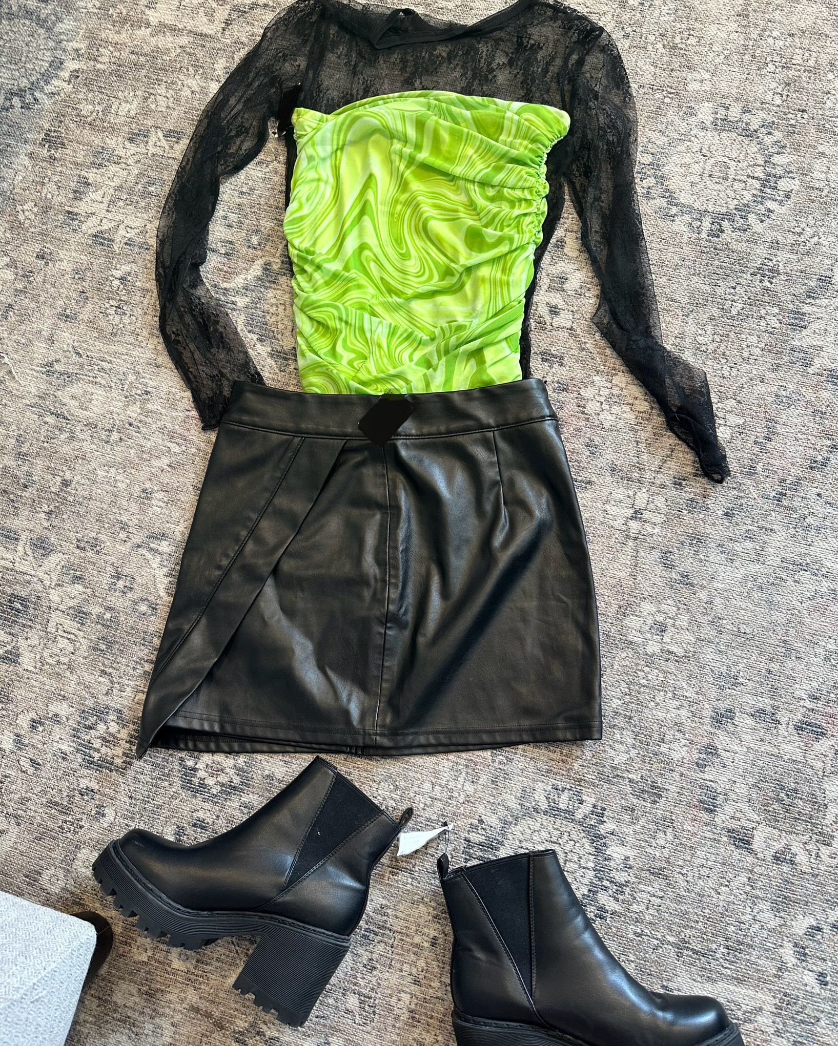 Sweat Tour Outfit Idea - BRAT Outfit for CharliXCX and Troye Sivan - black and green #brat

#LTKFindsUnder50