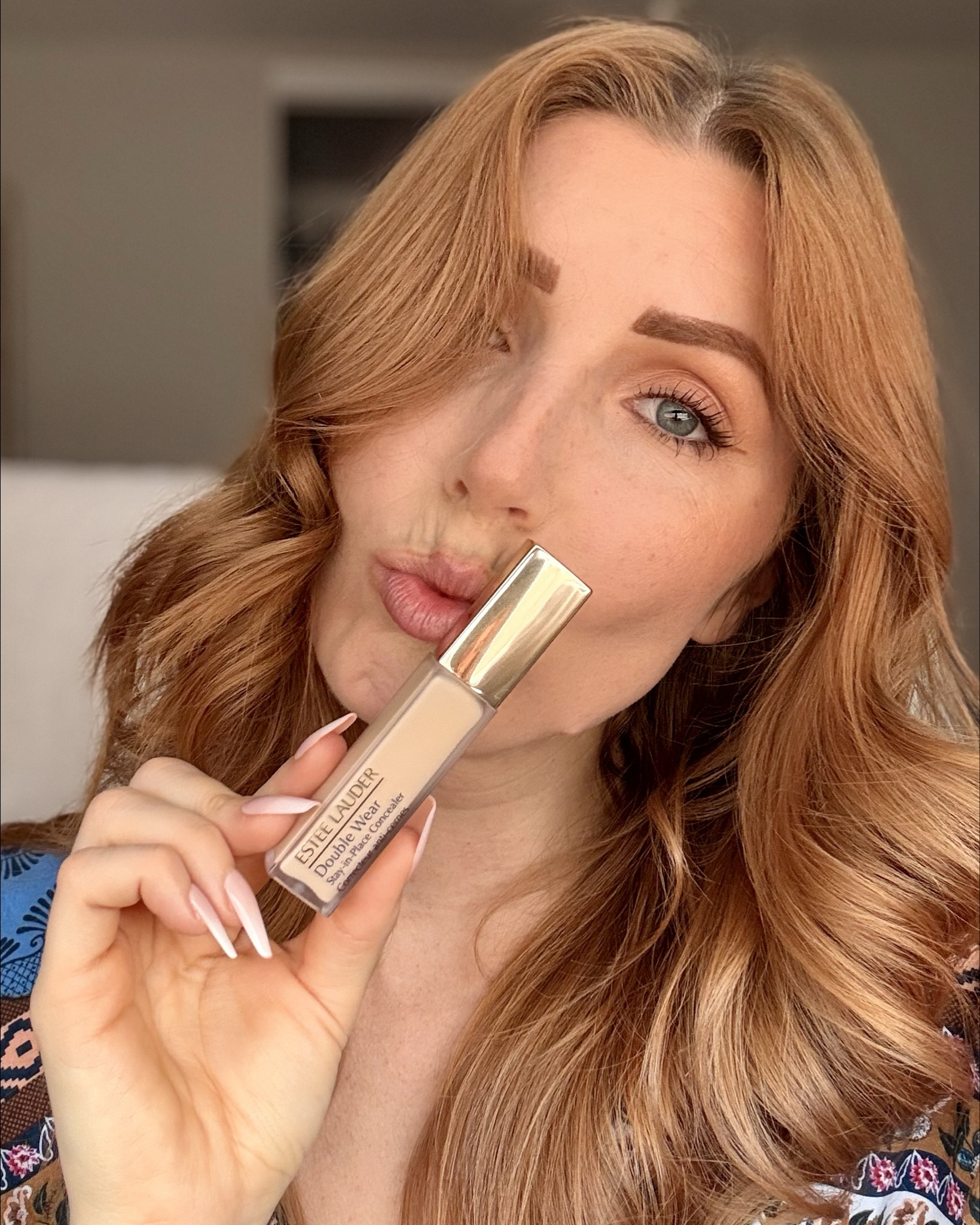 A full face of makeup with only 4 products!

Featuring:
Estée Lauder Double Wear concealer - shade 1W
Milani baked highlighter - shade 140 Bronze Splendore
Well People Expressionist brow pencil - shade warm brown 
Clinique high impact mascara - shade black honey 

Also used:
Real Techniques miracle complexion sponge 
Japonesque powder multitasker brush 
And a fluffy eyeshadow brush 

#LTKBeauty #LTKFindsUnder50 #LTKStyleTip