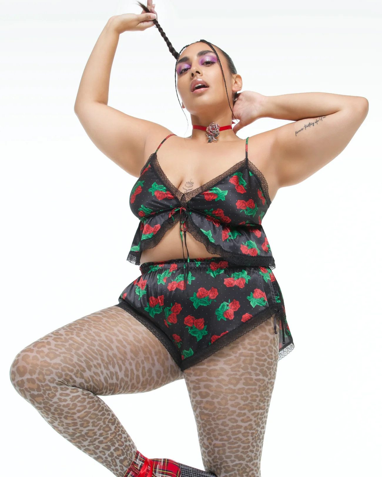 Betsey Johnson Luxe Lace Flutter Shorts | Glow Satin (Thorn) | Parade