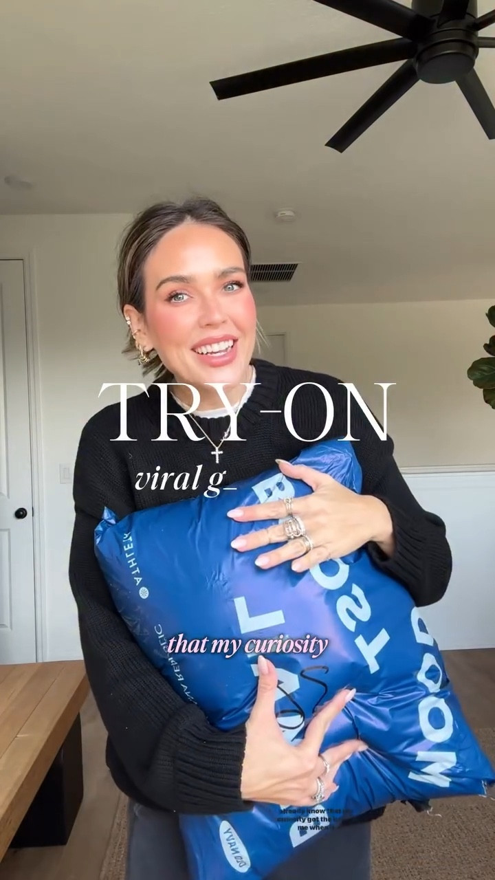 I wore these pants every day this week

Pants - small 
Sweater - small
Sherpa jacket - small 
Fur jacket - medium 

5’5”.5

#LTKHoliday #LTKFindsUnder100 #LTKootd