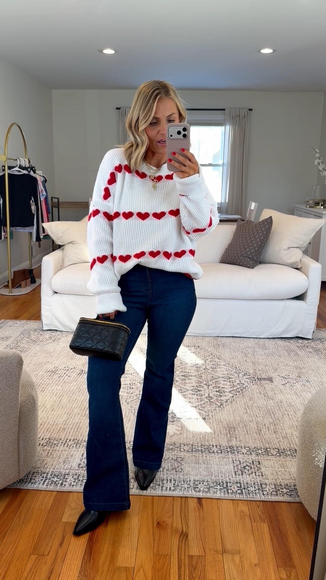 Valentines Day Outfit Idea❤️


Amazon finds, Amazon fashion, spring outfits, spring style, spring outfit inspo, petite style, midsize fashion, Walmart jeans, barrel leg jeans, Sofia jeans, Walmart new arrivals, workwear outfit, heart sweater 

#LTKPetite #LTKValentine #LTKMidsize