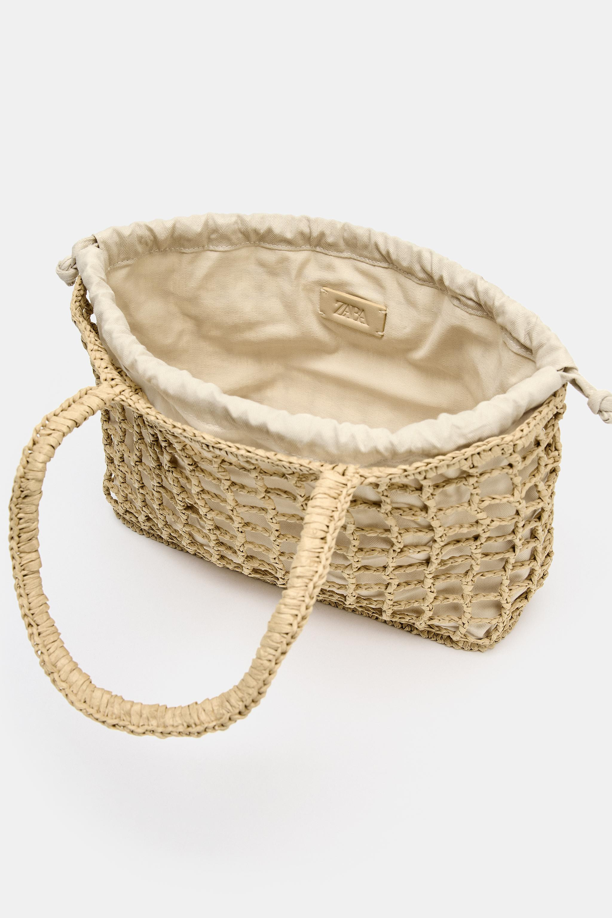 Braided mini tote bag. Woven exterior. Removable interior compartment with drawstring closure. Do... | Zara US