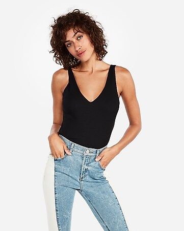 Express One Eleven Fitted Modern Rib Double V Tank | Express