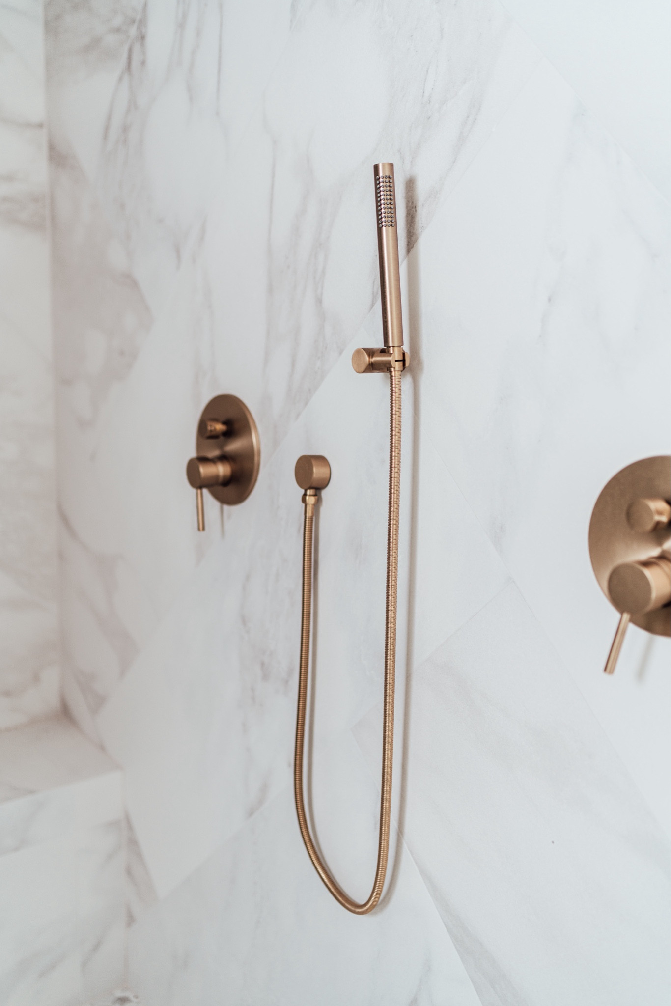 Modern Shower Handles | Sleek Hand Held Shower Faucett

#LTKFindsUnder100 #LTKHome