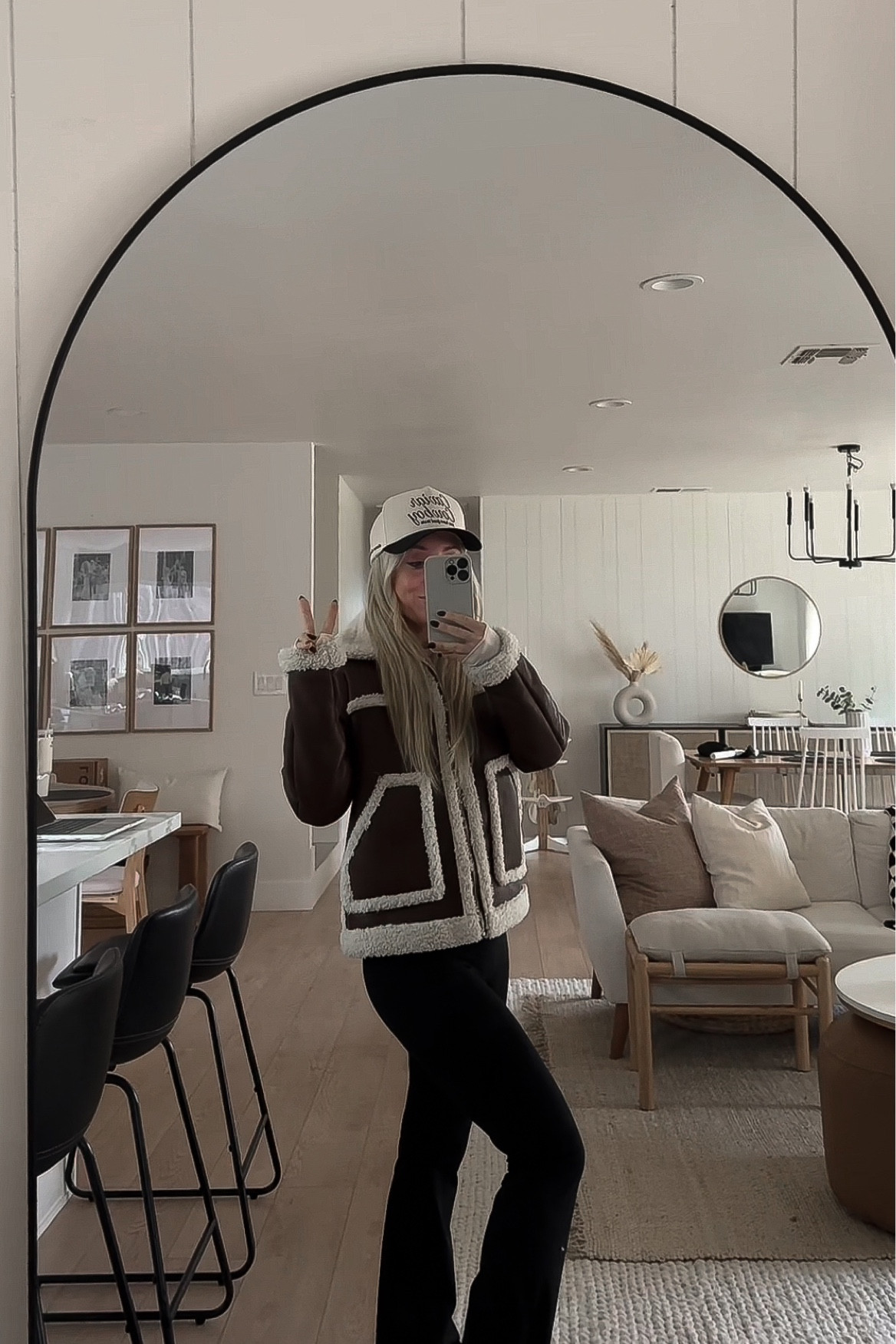 My current favorite cozy winter outfit

#LTKfitness #LTKstyletip #LTKsalealert