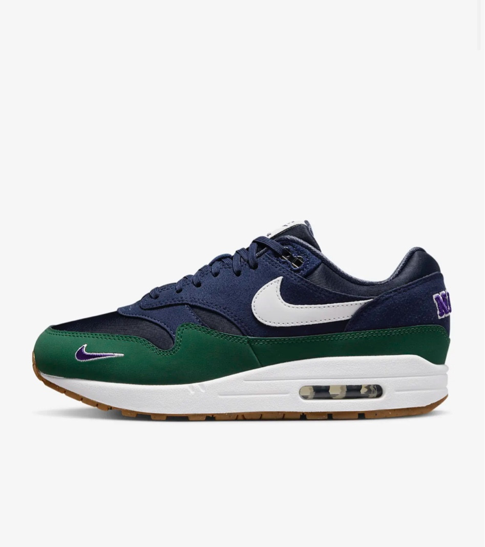 Nike Air Max 1
Gorge Green (W)

DV3887-400
Colorway
OBSIDIAN/WHITE/MIDNIGHT NAVY/GORGE GREEN

Release Date
09/30/2022

#LTKshoecrush