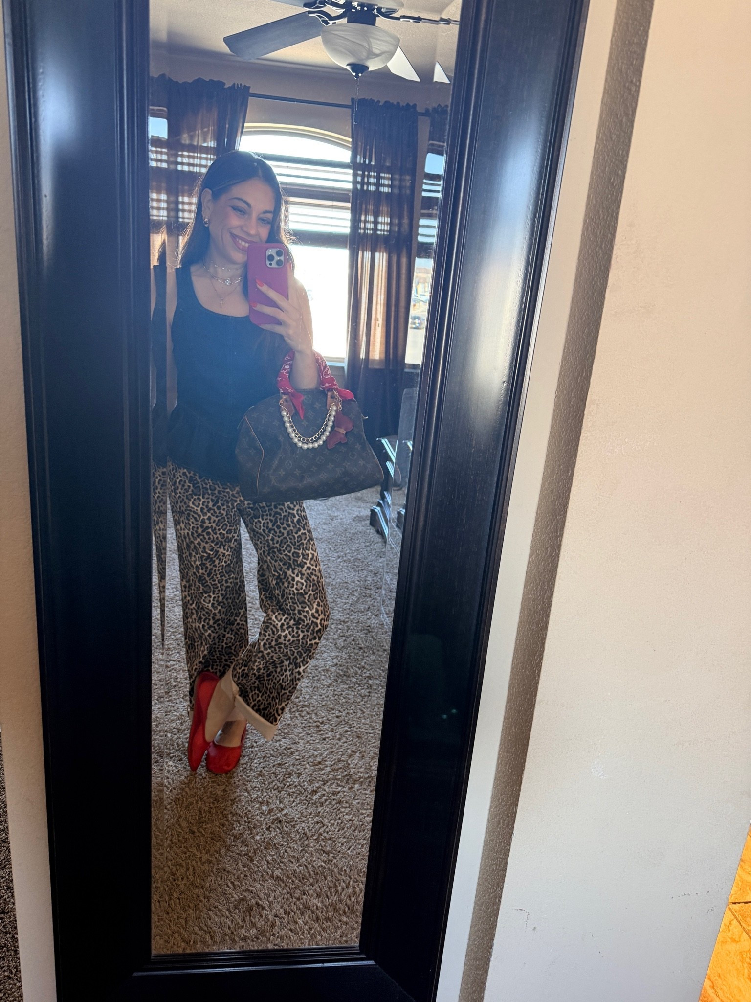 Ootd mom running errand

#LTKmomlife #LTKOver40 #LTKootd