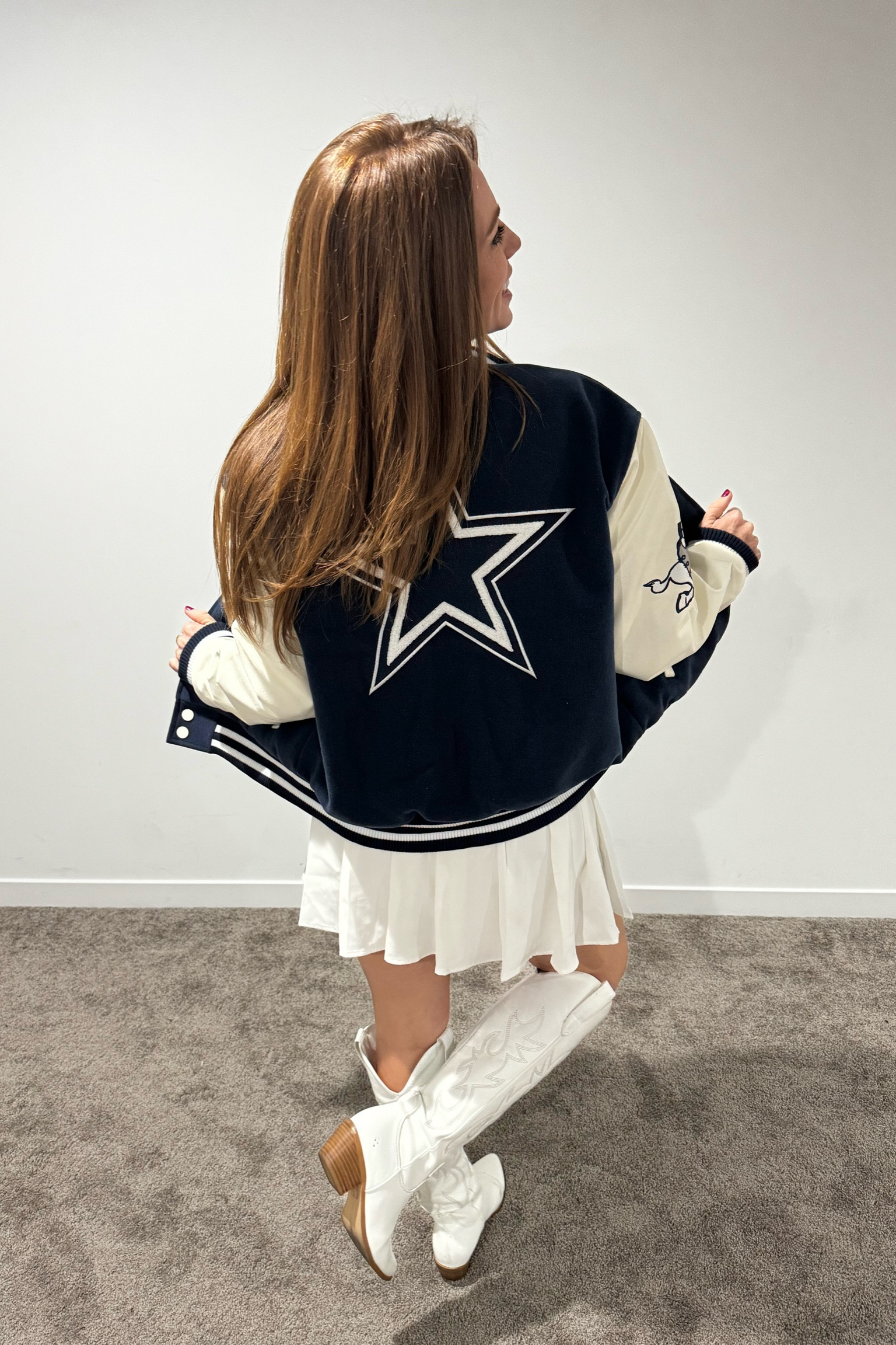 Game day🏈

#LTKSeasonal #LTKSaleAlert #LTKStyleTip