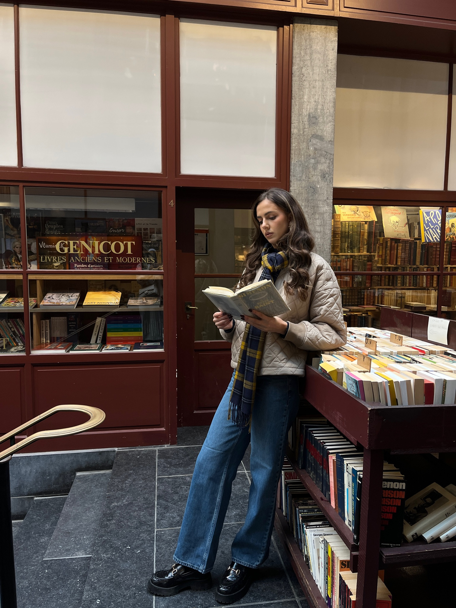 Versatile knitwear 🤝🏼 UNIQLO C
 These wardrobe essentials from @uniqloeurope are so elegant and timeless making my outfit go from mid to modern and chic. #LifeWear #Uniqloeurope 