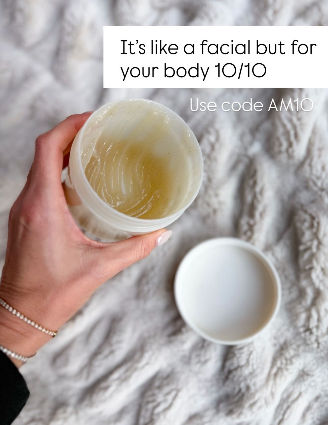 Cleansing body polish, osea, beauty tips, bodycare, beauty hacks, annabrstyle. my faves from Osea code ANNAOSEA10.


#LTKBeauty #LTKOver40