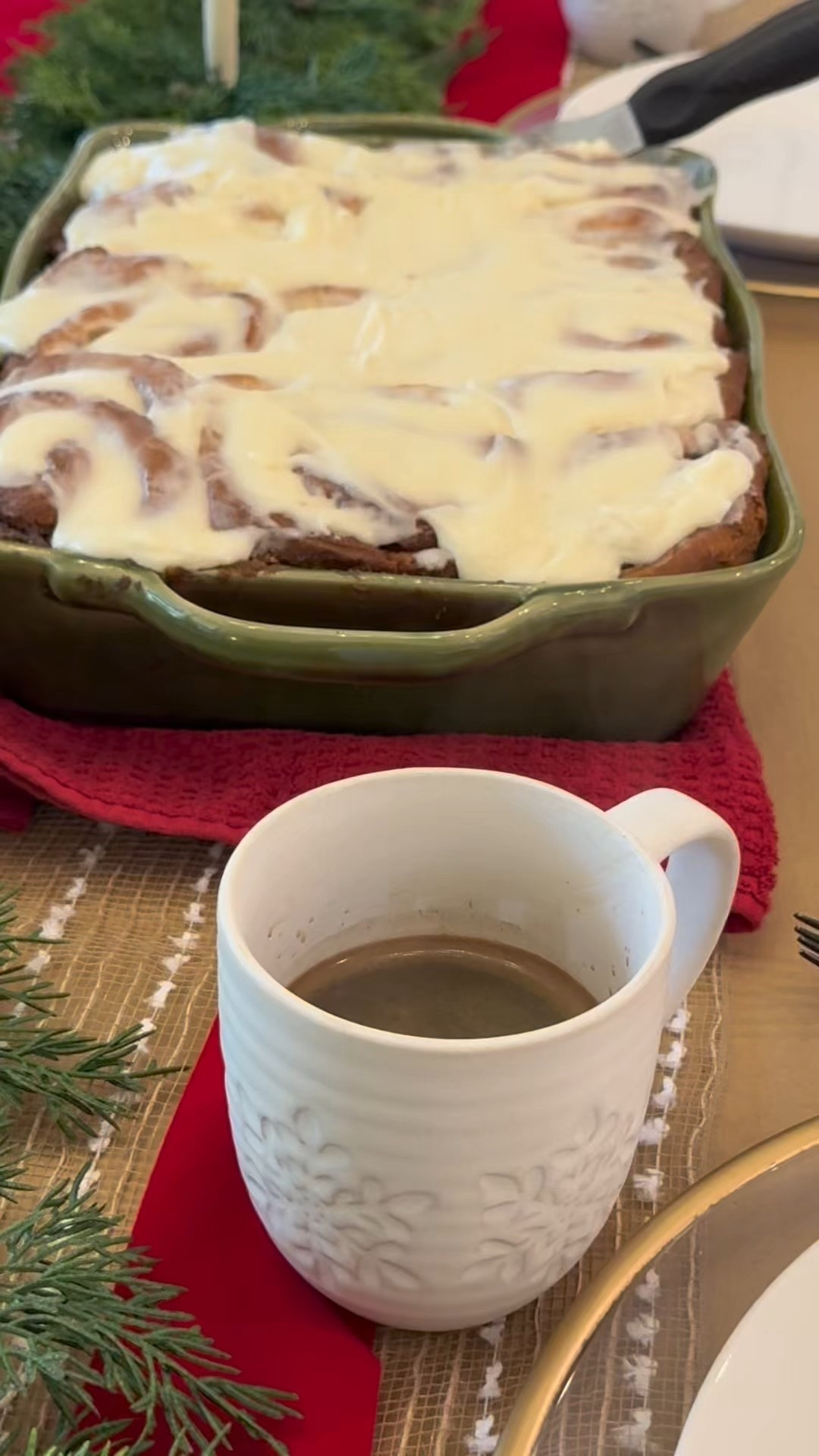 Countdown’s on — less than 60 days until Christmas 🎄 Now’s time to get your Christmas decor from @Wayfair before it sells out #AD #WayfairPartner #Wayfair