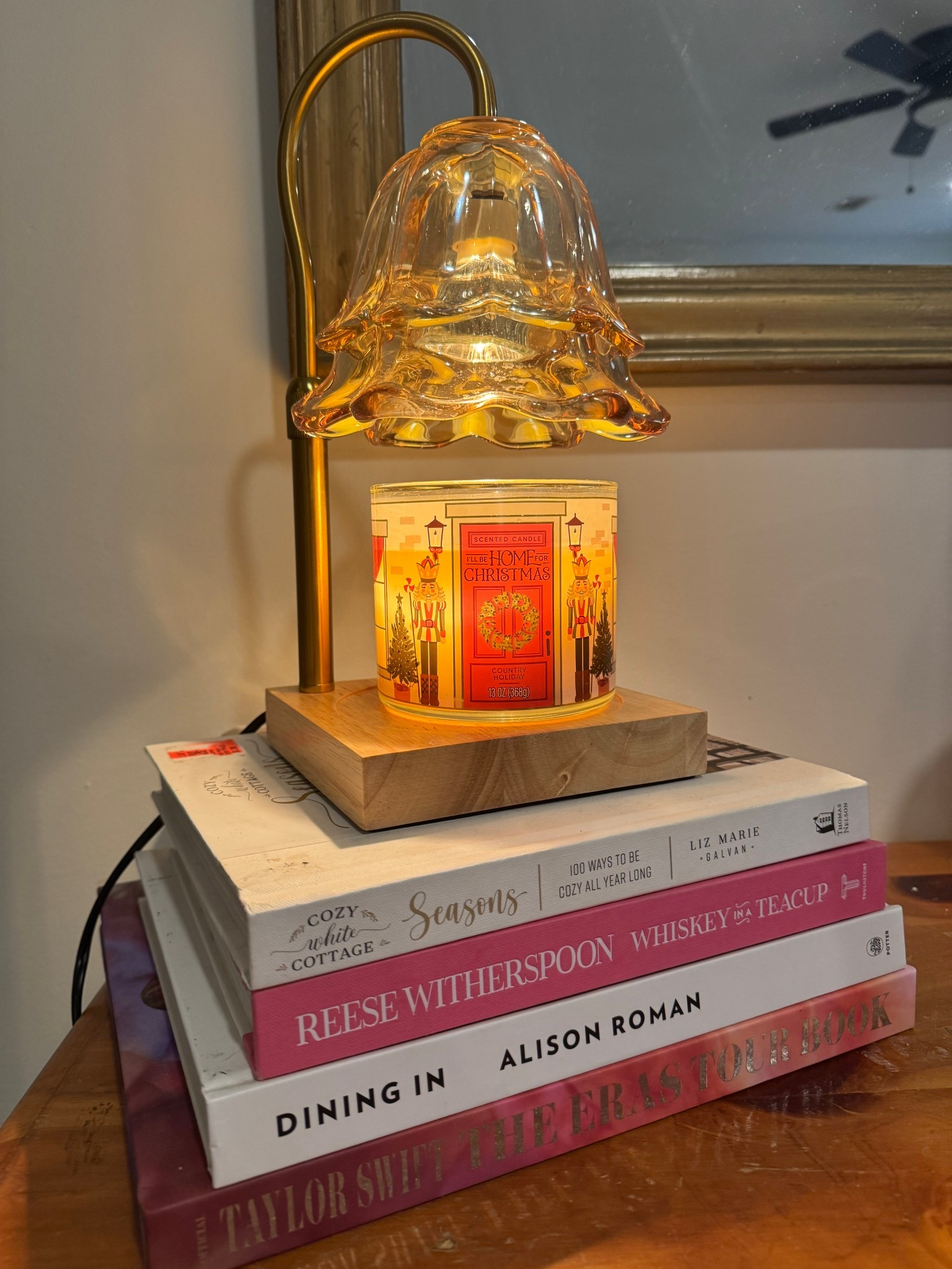 Candle warmer. Realistic home decor 