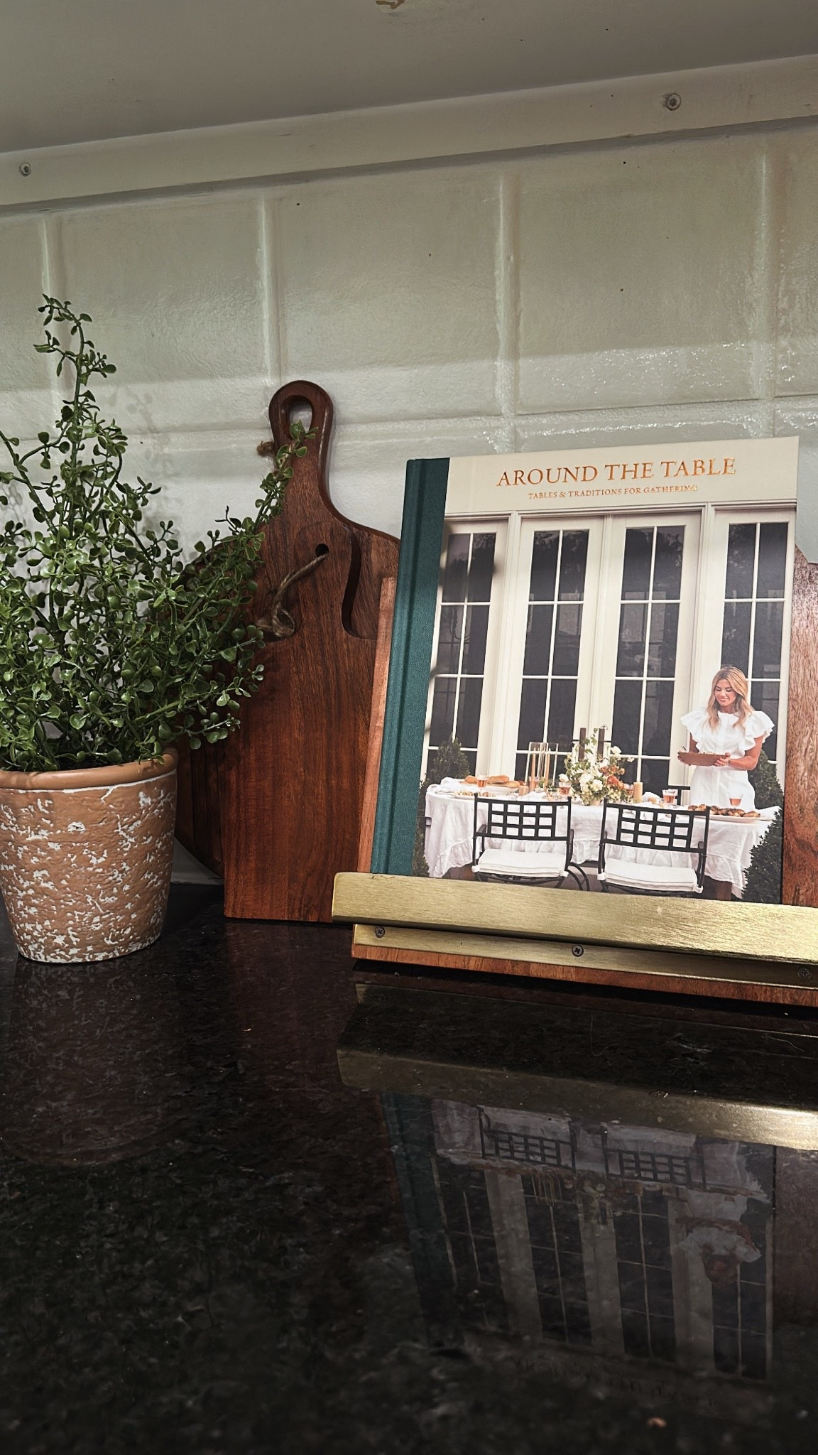 Shea McGee New Cookbook! Can’t wait to try some of these recipes! 🙌🏼😉

#LTKHome #LTKSaleAlert
