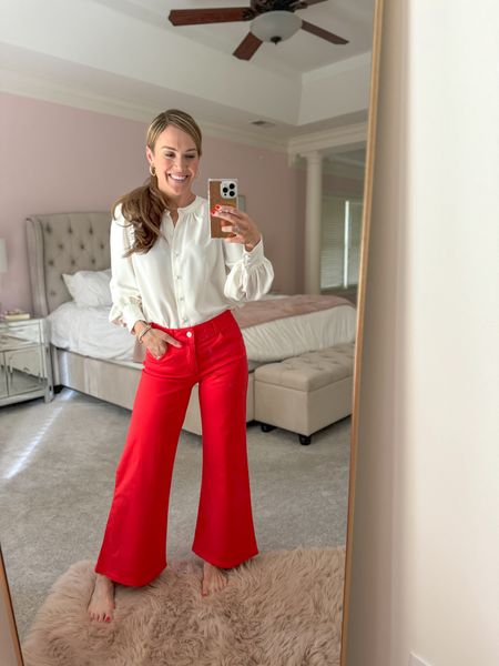 These red pants have the best elastic waistband. Loving my whole outfit here. I’m in a 4 in pants and small in top. 

#LTKFindsUnder100 #LTKWorkwear #LTKSeasonal