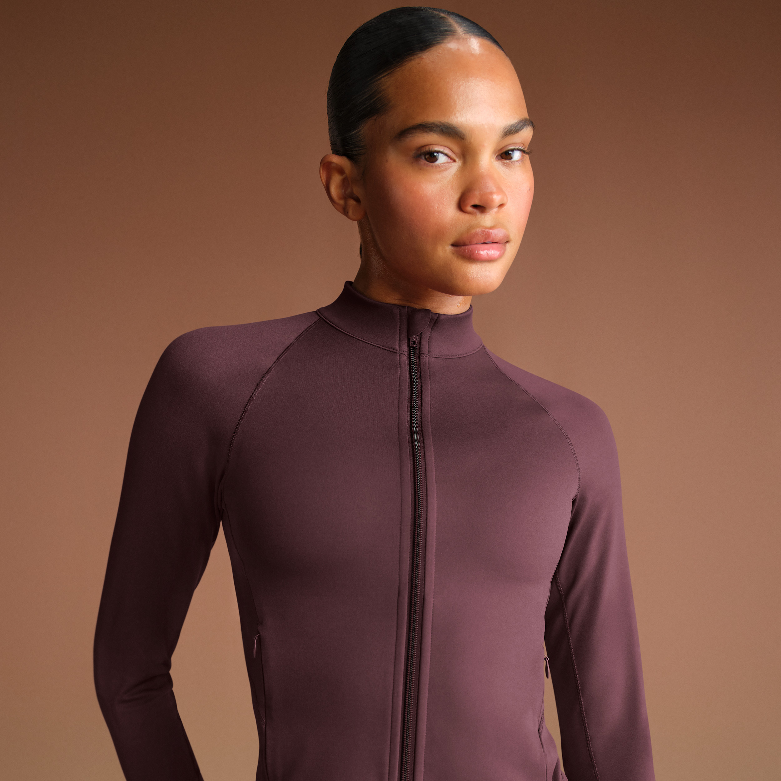 Nike Women's SKIMS Matte Mock-Neck Full-Zip Jacket in Red | ZUZUP8315W-CUR | Nike (US)