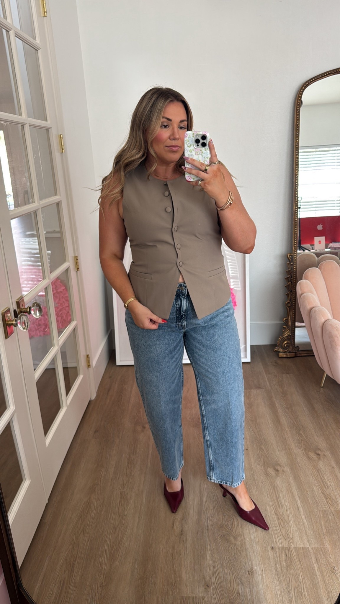 curvy midsize fall outfit on sale! wearing size xl in vest top and size 32 in denim 

Nordstrom Anniversary Sale
N Sale
fall style 
curvy fall style

#LTKMidsize #LTKSaleAlert #LTKFindsUnder100