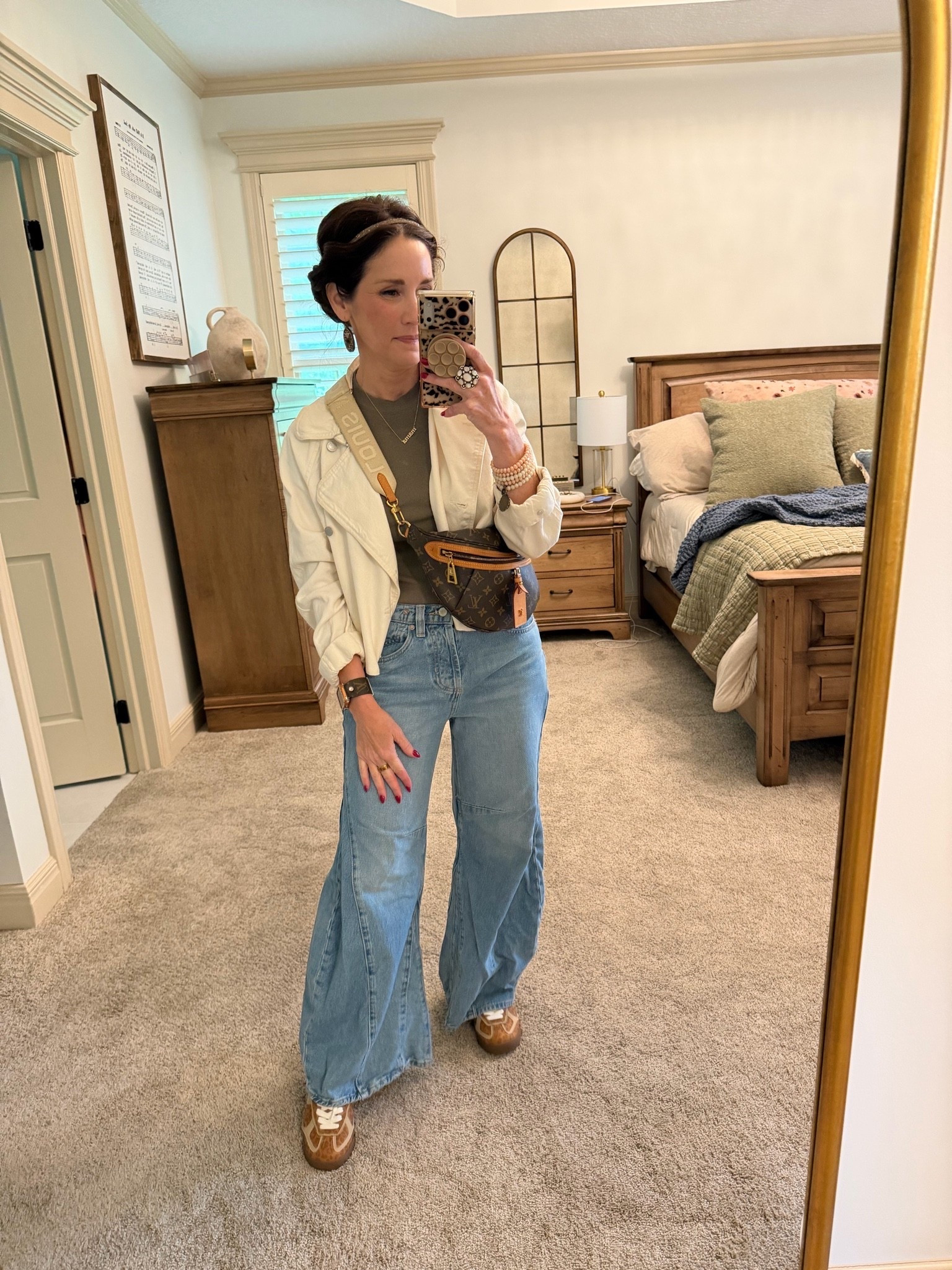 Casual layered look 🤍👏￼

#LTKootd #LTKOver40 #LTKPetite