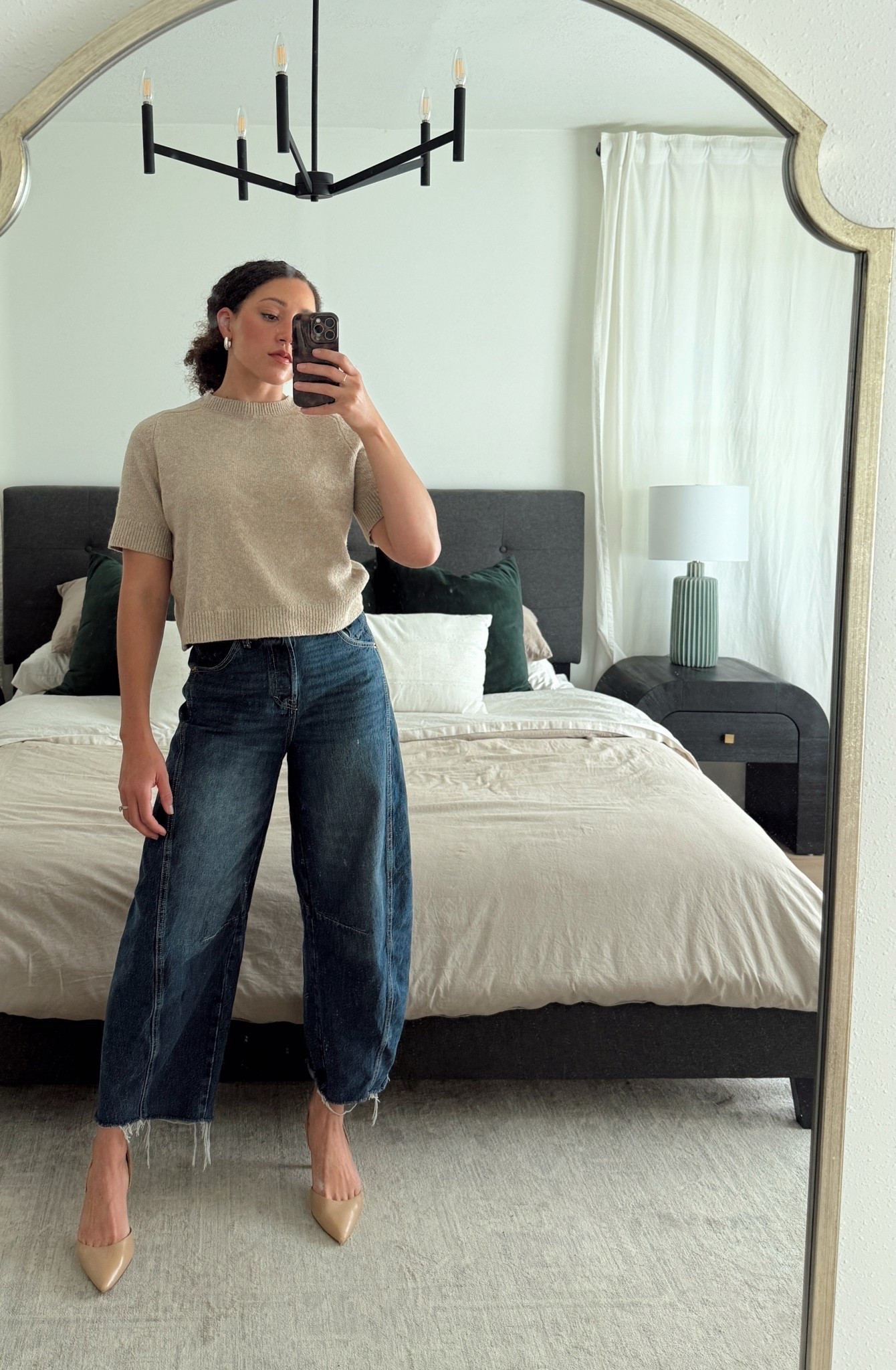 Dark wash barrel jeans outfit for any season. Paired with a short sleeve cropped knit top and nude pointed toe kitten heels. 

#LTKFindsUnder100 #LTKWorkwear #LTKFindsUnder50