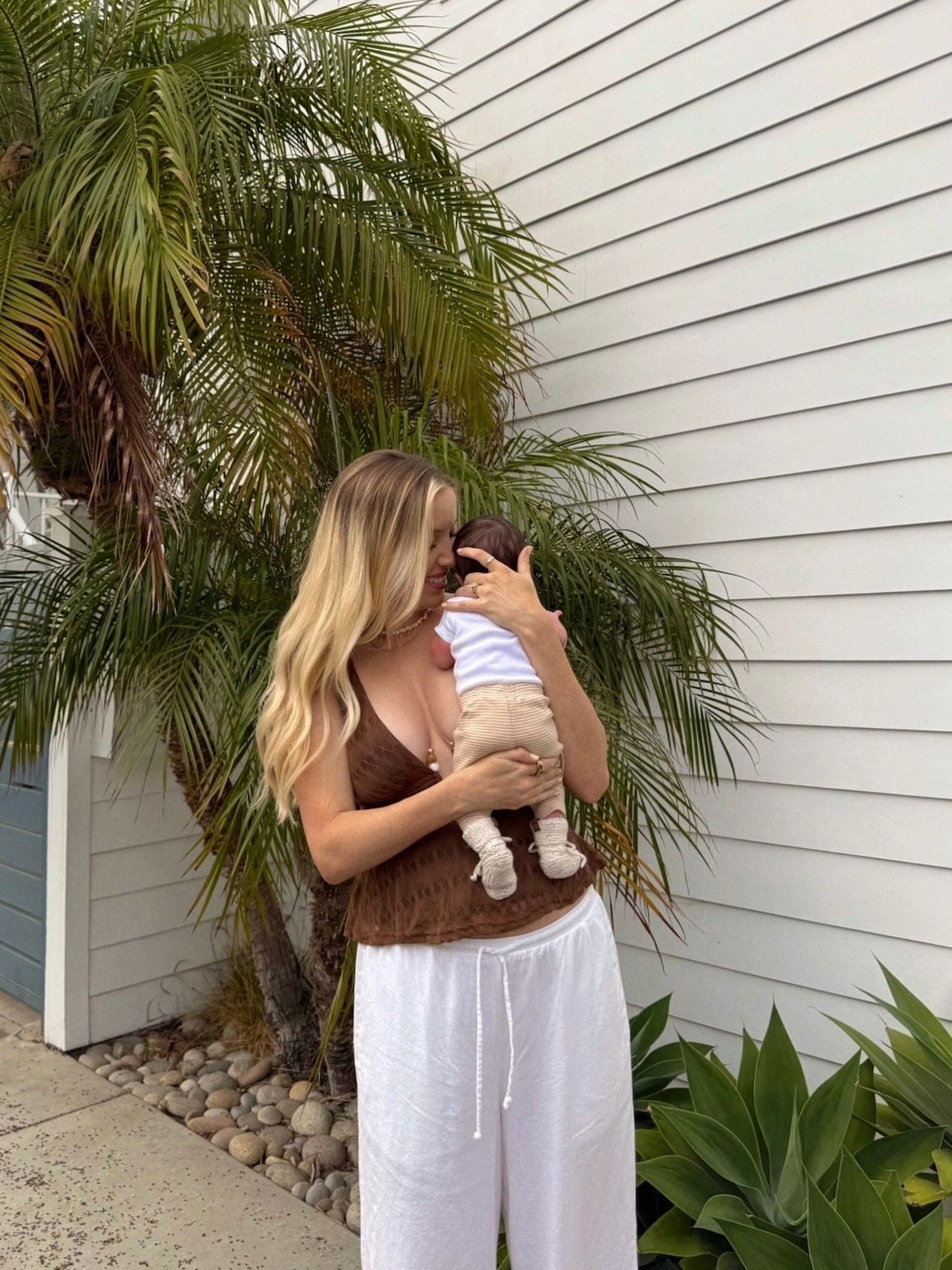 Postpartum friendly summer outfit 🤎

#LTKStyleTip #LTKFindsUnder100