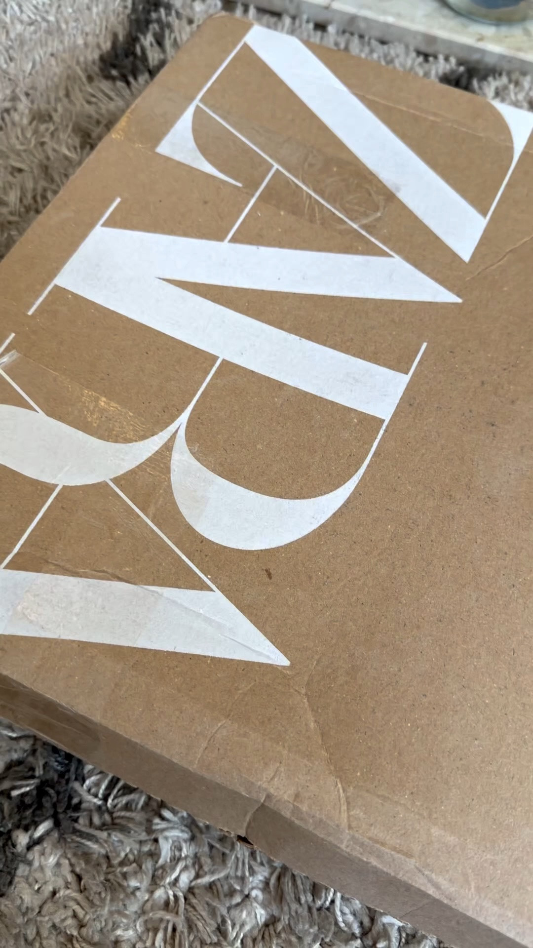 Zara Delivery Time! #cargotrousers #whitesunglasses #denimshorts

#LTKuk #LTKeurope #LTKsummer