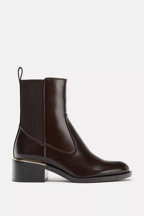 LOW-HEEL ANKLE BOOTS WITH METAL DETAIL | Zara US