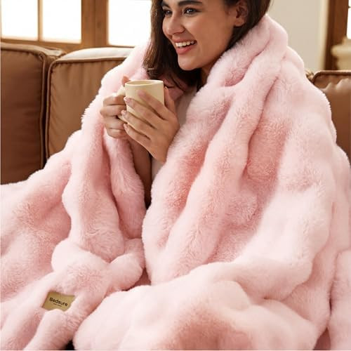 Bedsure GentleSoft Fluffy Fuzzy Cute Pink Blanket Teen Girls Gifts, Soft Cozy Faux Fur Throw Blan... | Amazon (US)