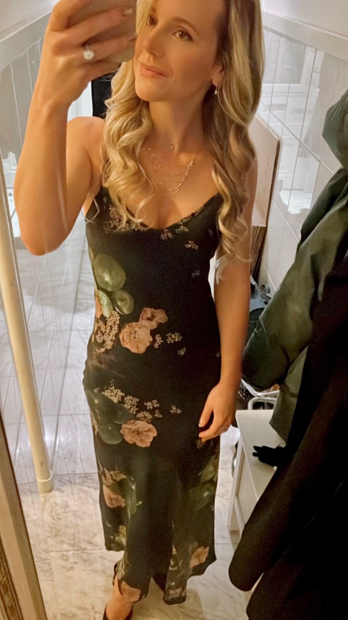 Birthday dress 🥂 

I love a good slip dress and this one is so flattering! Super silky and also perfect for holiday parties. Wearing EU size 34 / UK size 4 / US size XS/0. Hits at the ankle (I am 5’2” / 157cm).

This pattern is only available on Zalando at the moment, but I tagged the same dress in other patterns below. Also linked out the heels I paired with it, but you can dress it down with boots and a leather jacket. 

#silkdress #slipdress #satindress #allsaintsdress #falldress #fallstyle #falllook #birthdaygirl 

#LTKSeasonal #LTKeurope #LTKHoliday