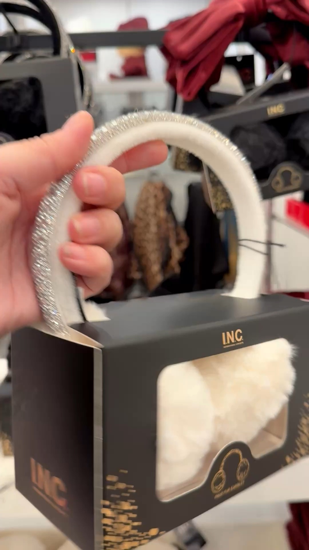 Some of the cutest earmuffs for the season and almost all in already in sale for Black Friday 

#LTKSaleAlert #LTKHoliday #LTKGiftGuide