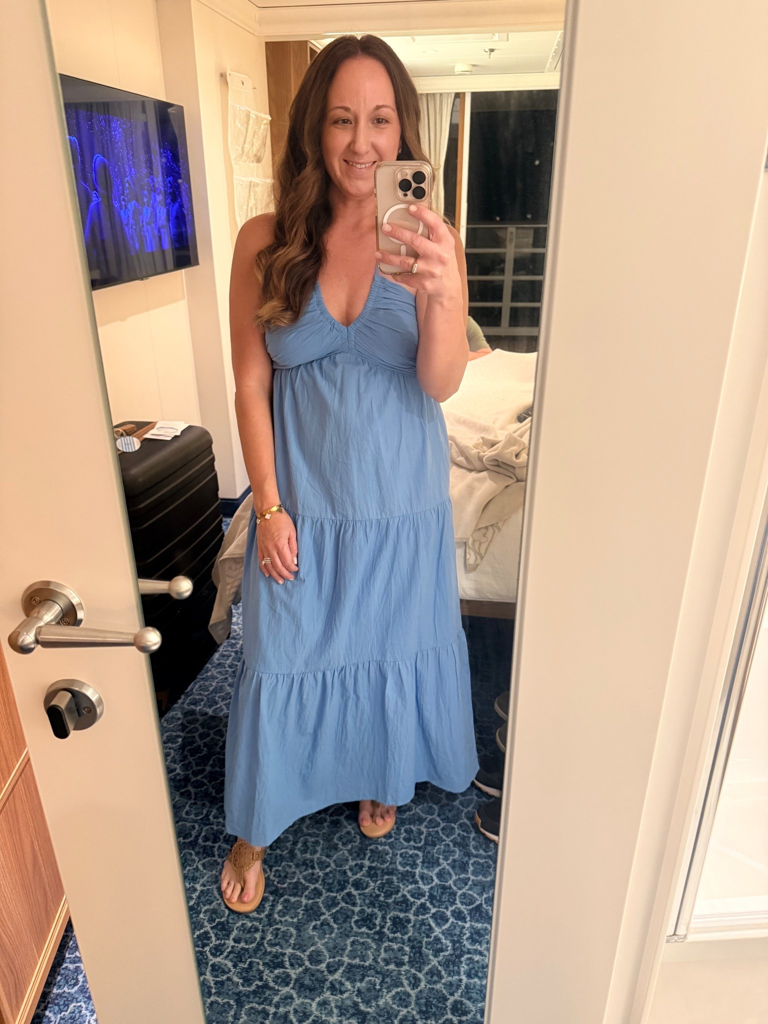 Night 1 – Cruise Dinner Look ✨
Easy, comfy & dressy — the perfect evening dress for dinner on the ship. Linked here 🤍

#LTKTravel #LTKootd