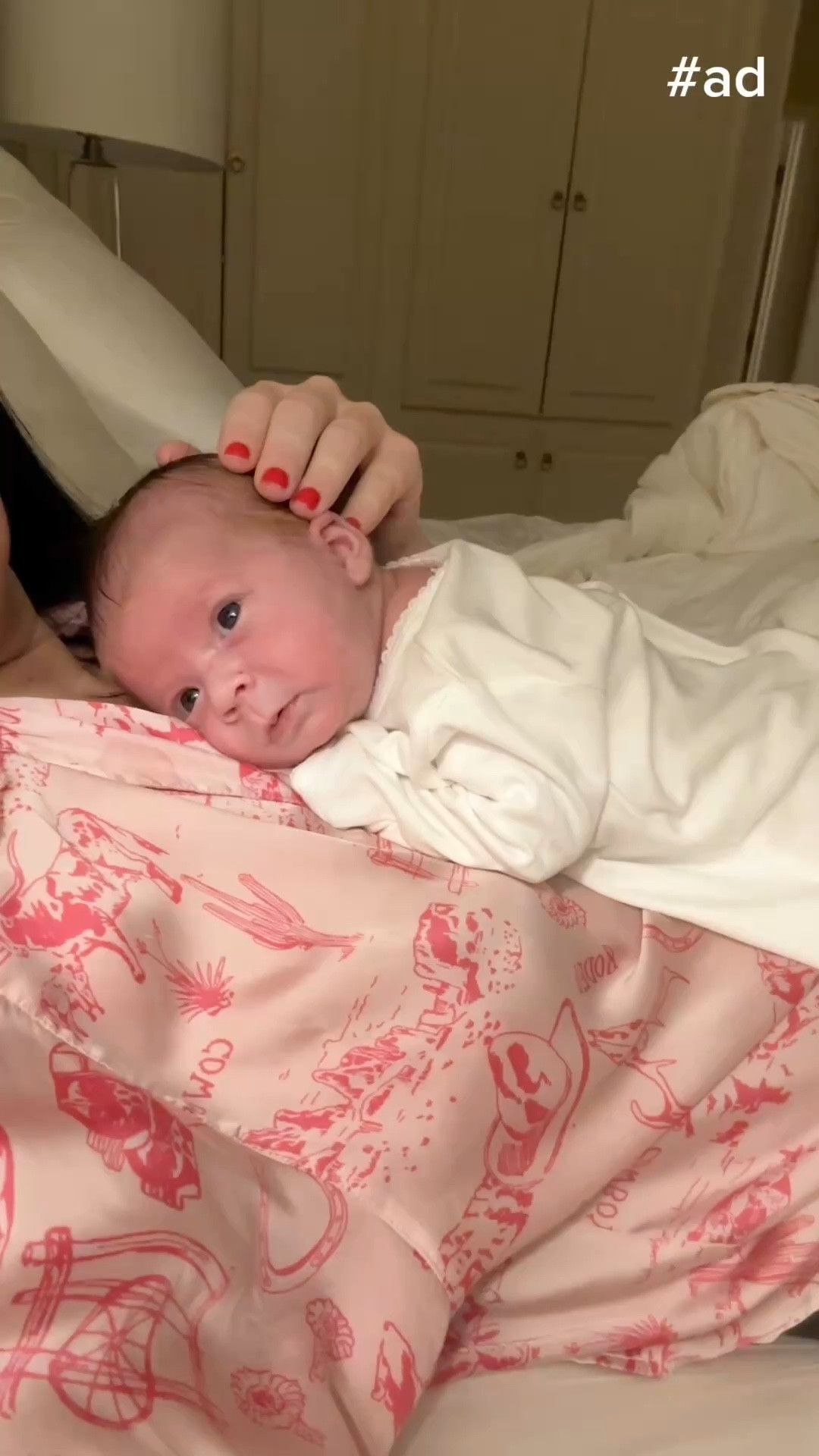 #ad I’ve always been confident in my decision to formula feed both of my girls. I know it has been the best choice for our family and my mental health. Part of that confidence has come from the peace of mind knowing that we have chosen a formula that gives complete nutrition and brain building ingredients (or nutrients) for our girls development. Merritt has done really well on her Enfamil NeuroPro formula which has easy-to-digest proteins and dual prebiotics for immune health. We pick up our @enfamil NeuroPro at @target. #targetpartner #target #enfamil 
@shop.ltk #liketkit 
