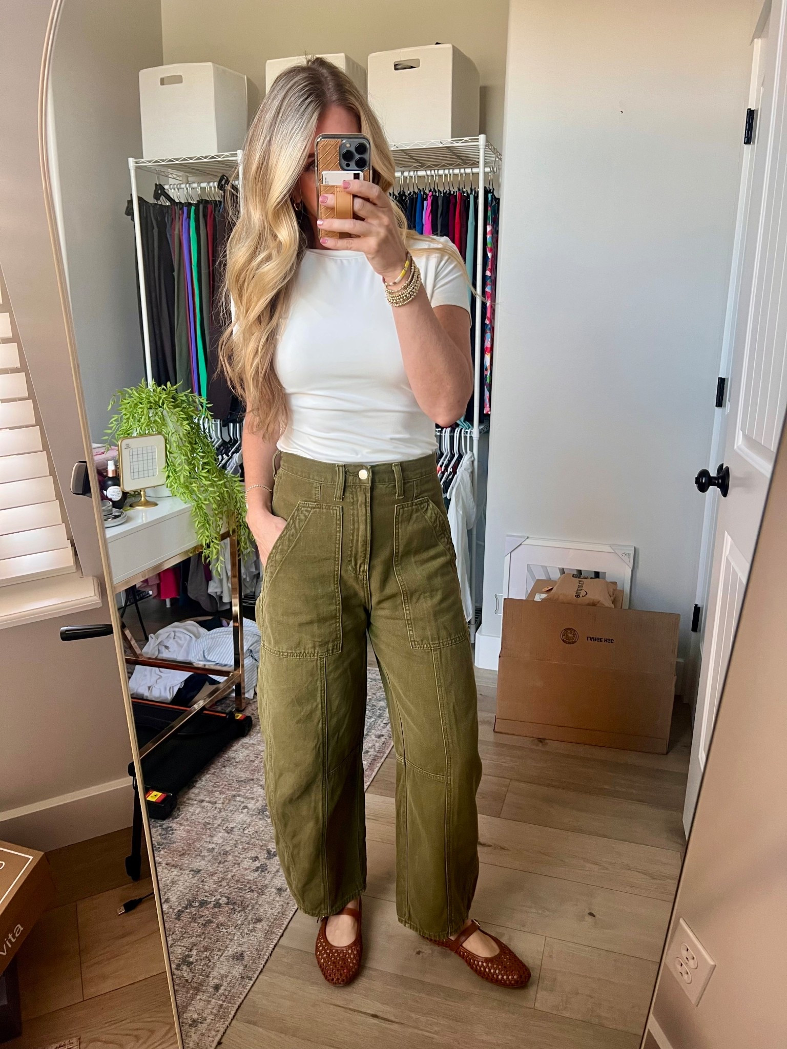 The fit, fabric & price of these 🎯 pants are sooo good! 

#LTKFindsUnder100 #LTKStyleTip #LTKOver40