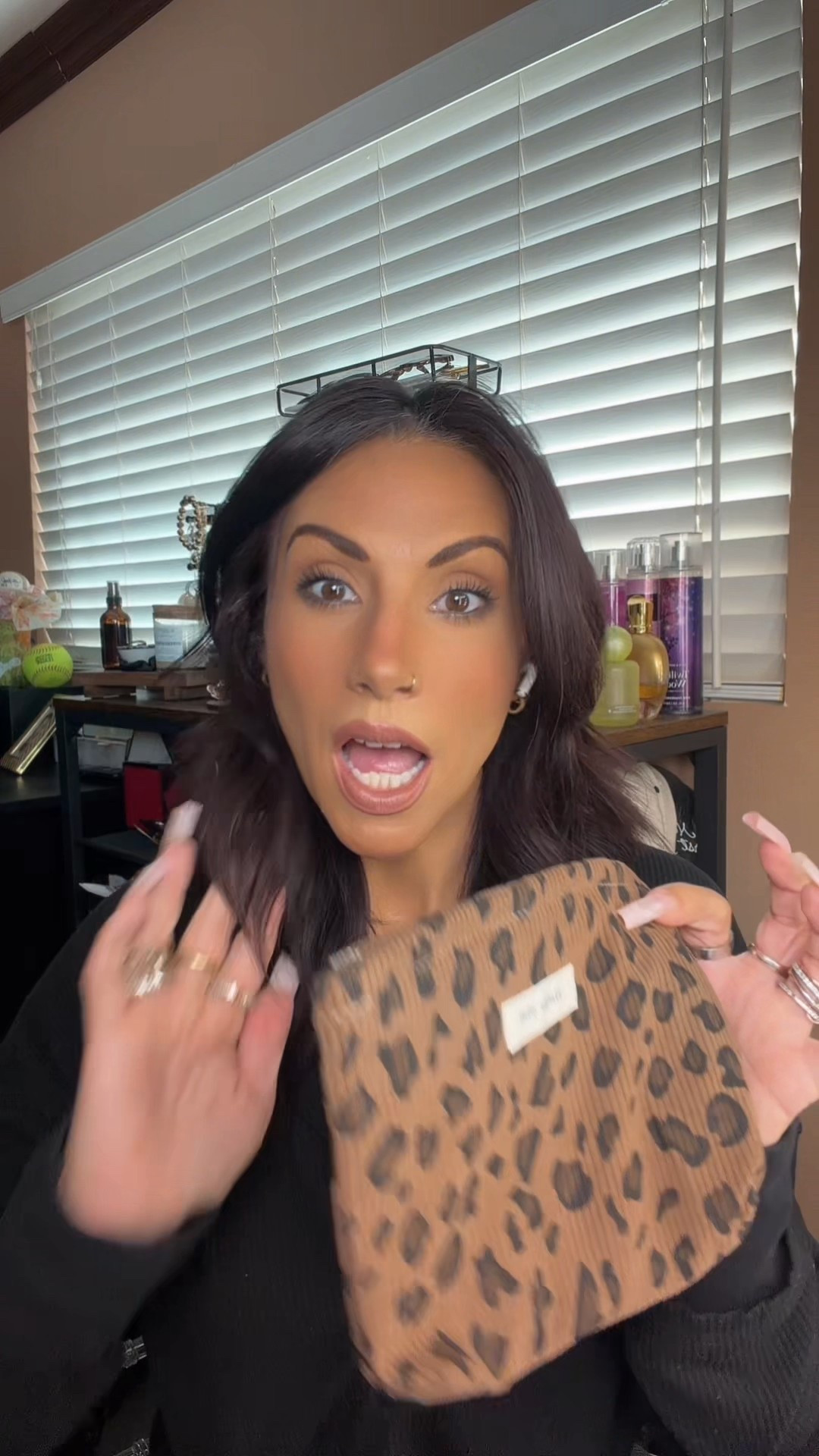 To say I’m obsessed with the Wudygirl Cosmetic Bags is an understatement!!

#LTKOver40 #LTKmomlife #LTKBeauty