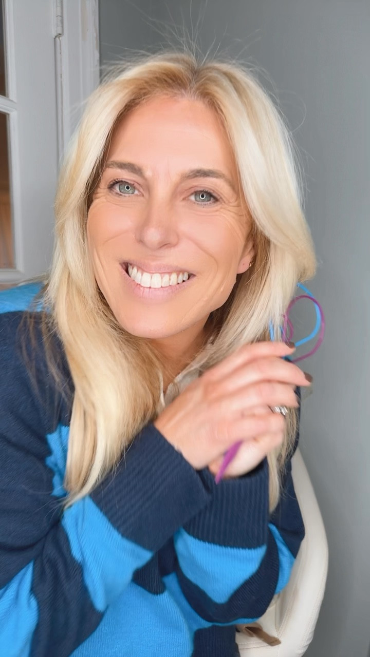 Bringing you oh my favorite hair products that are all on sale right now for Amazon Black Friday deals!! Many of these hardly go on sale, so scoop these up while you can!! These would be great gifts and stocking stuffers, too! Just obsessed with all of these hair products! Make sure you check out my LTK shop for more amazing Amazon Black Friday deals!!!
.
@amazon #ad #founditonamazon #winterfavorites2025

#LTKHoliday #LTKCyberWeek #LTKGiftGuide