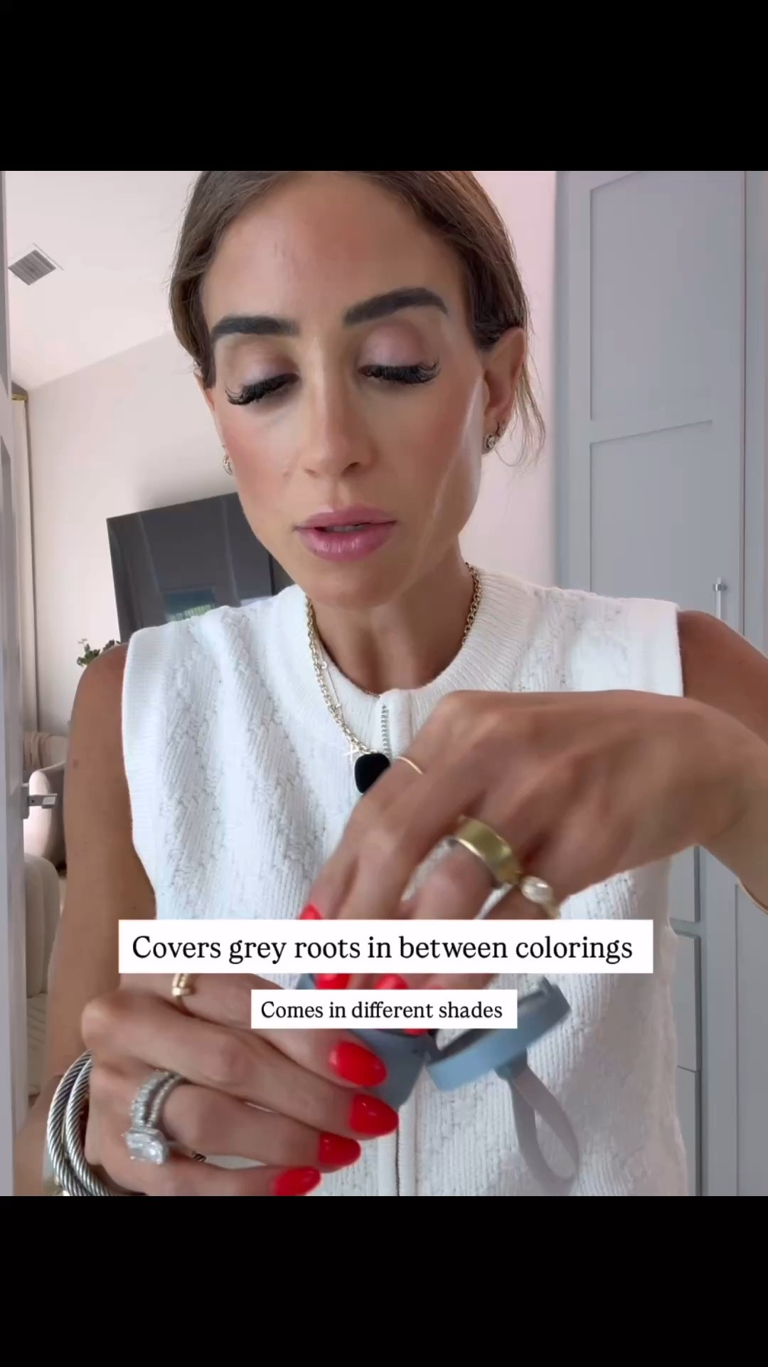 I use this grey coverup root powder in between appointments and it’s life saving!