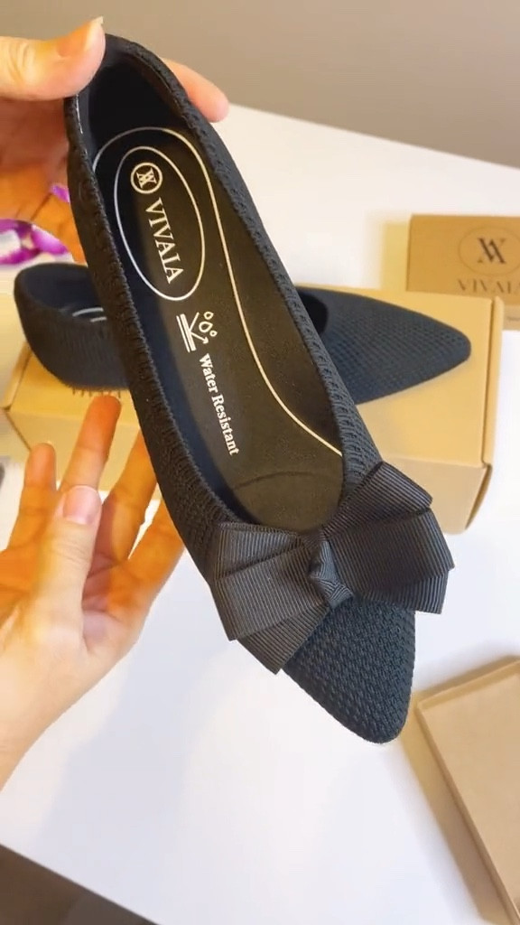 In this video, I created 3 different styles with just 1 pair of shoes from Vivaia Collection. * What I love about these flats: they are eco-friendly (made from 6 plastic bottles), super comfortable, water repellent, antimicrobial and breathable!



#LTKstyletip #LTKgiftguide #LTKpetite