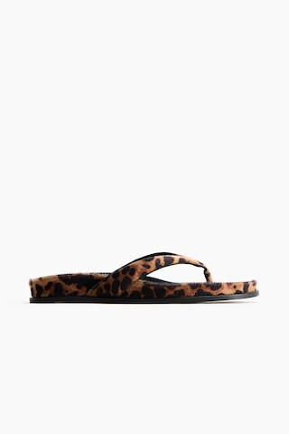 Footbed Flip-Flops | H&M (US + CA)