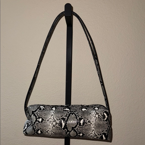 Zara Black and White Faux Python Snake Print Baguette Barrel Shoulder Bag | Poshmark